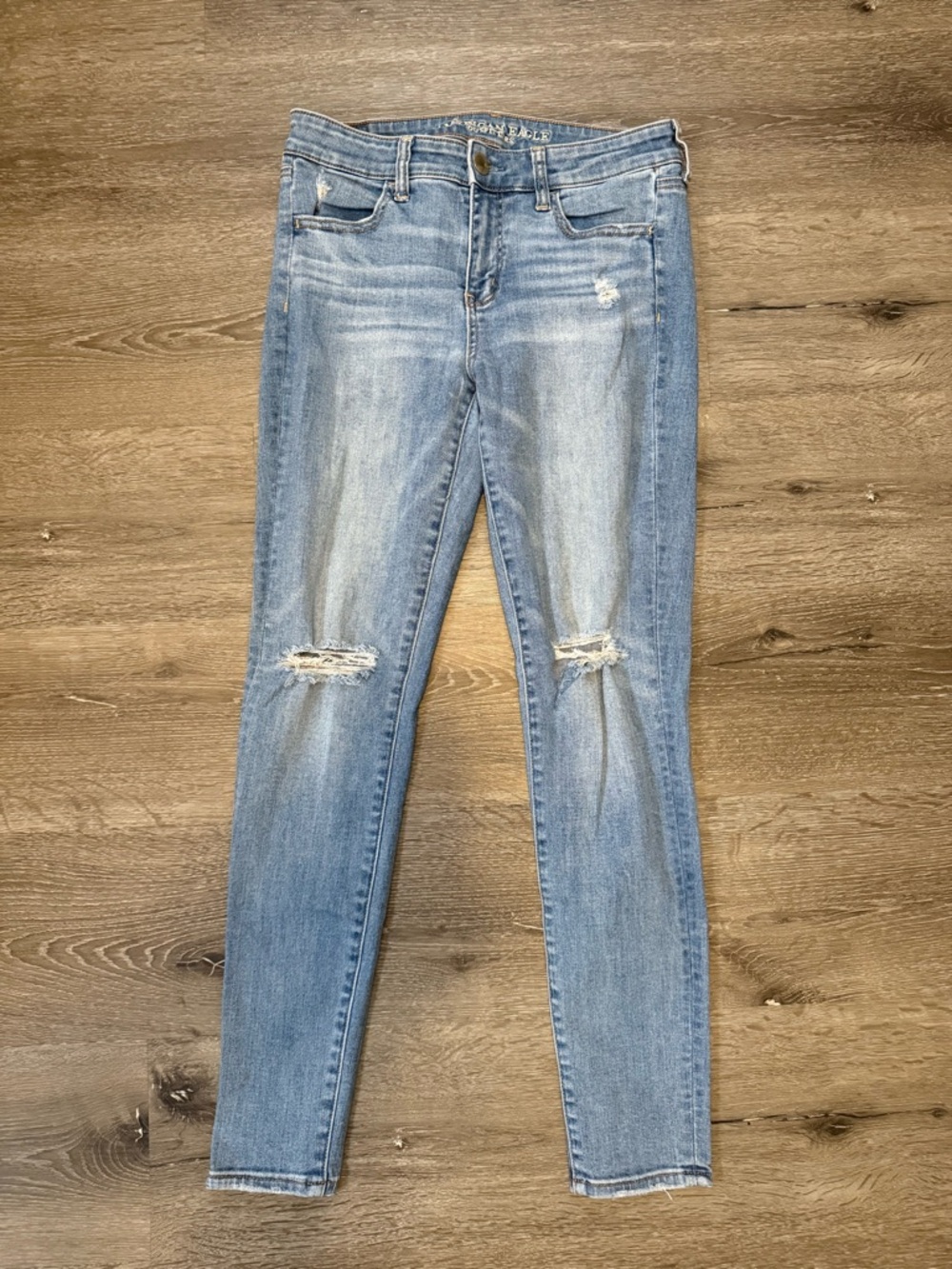 American Eagle Super Stretch X Distressed Jegging Size 8